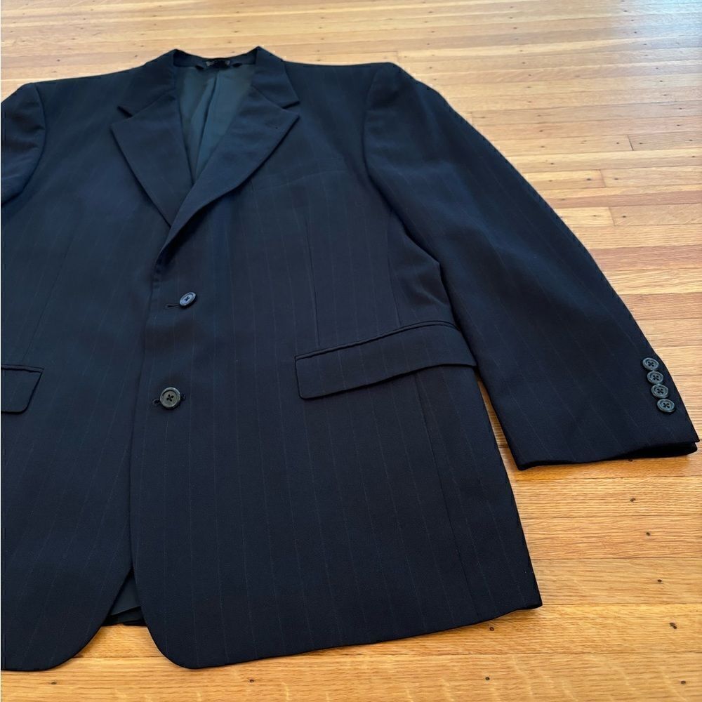 Burberry’s vintage navy stripe blazer suit jacket - Picture 3 of 10